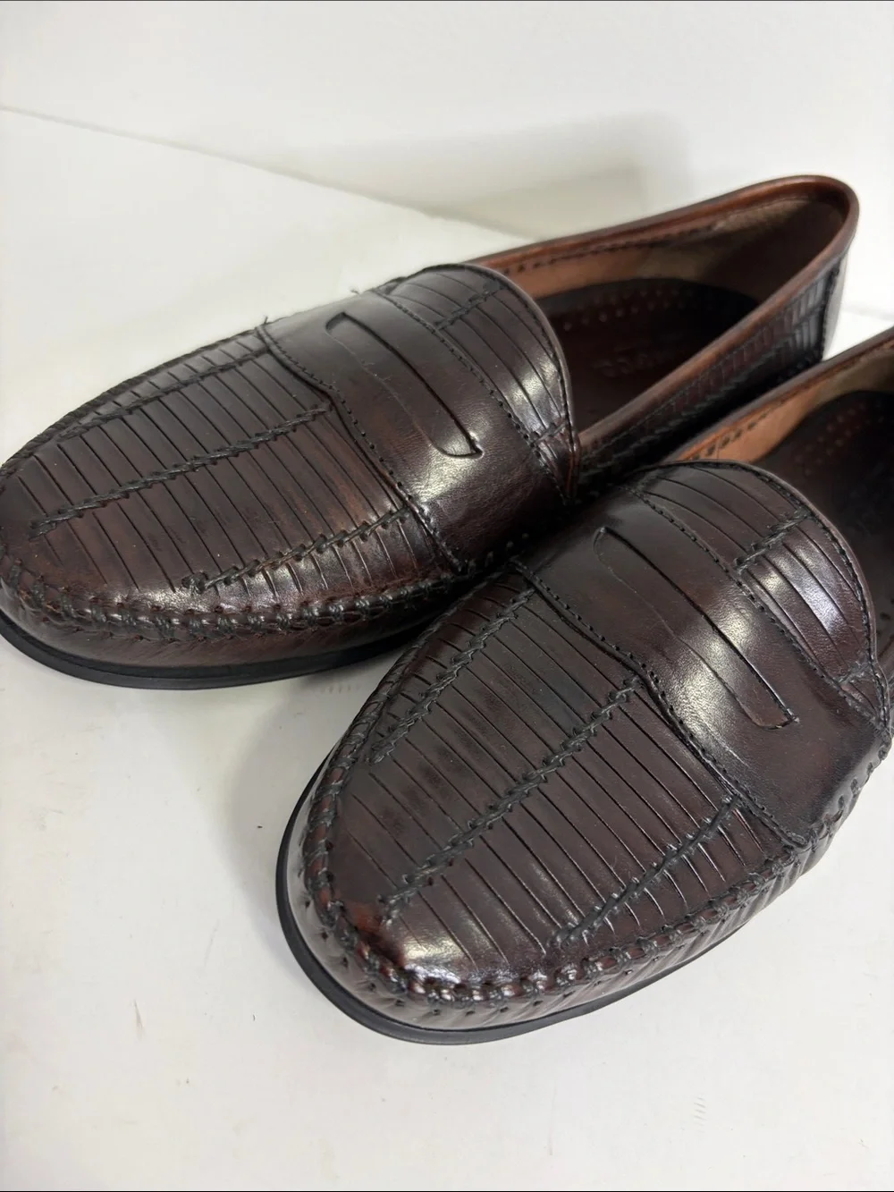 GH Bass Penny Loafers Womens 8.5 Dark Brown Leather Woven Preppy Slip On Shoes - Picture 9 of 15